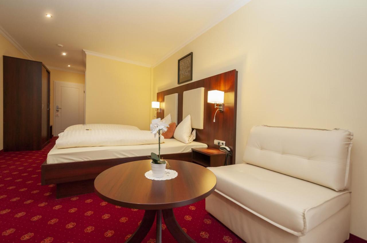 Hotel Gruene Tanne Hamburg-Harburg Exteriör bild