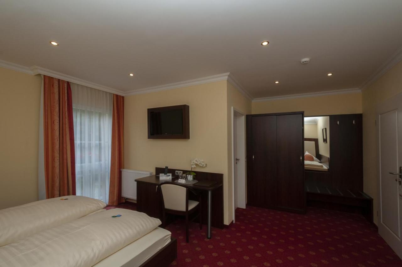 Hotel Gruene Tanne Hamburg-Harburg Exteriör bild